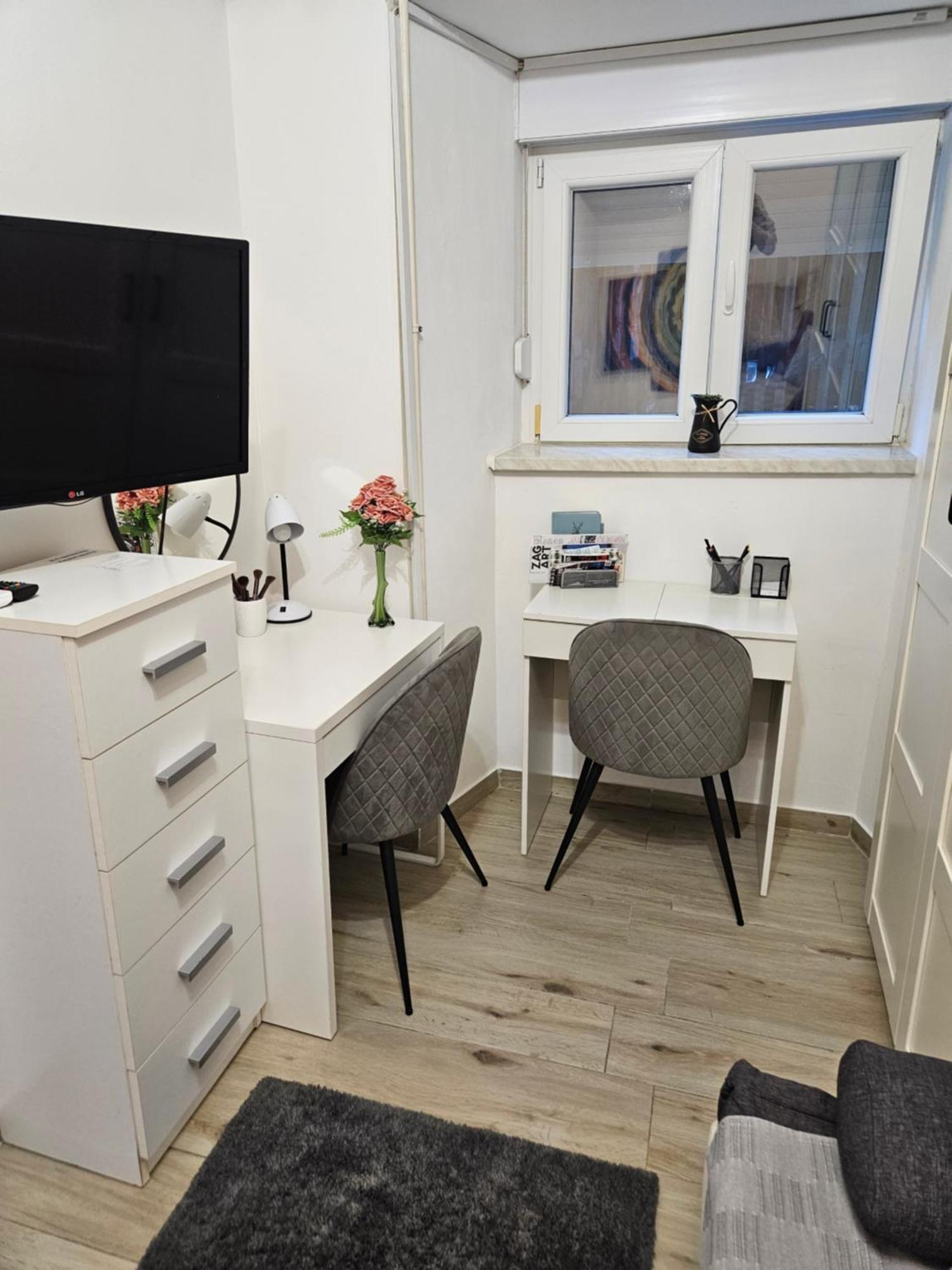 Apartment Maja - Strict Center Of Zagreb Exteriör bild