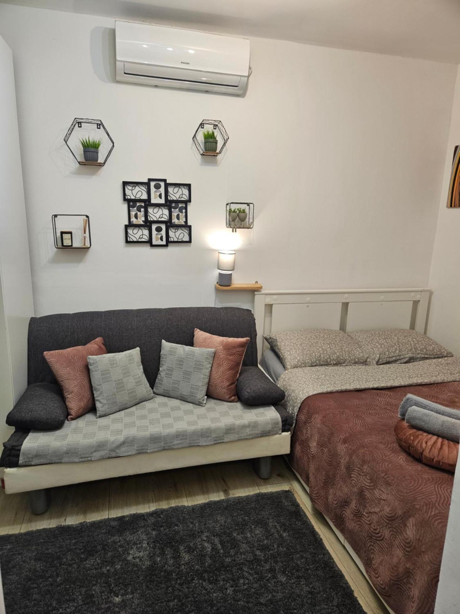 Apartment Maja - Strict Center Of Zagreb Exteriör bild