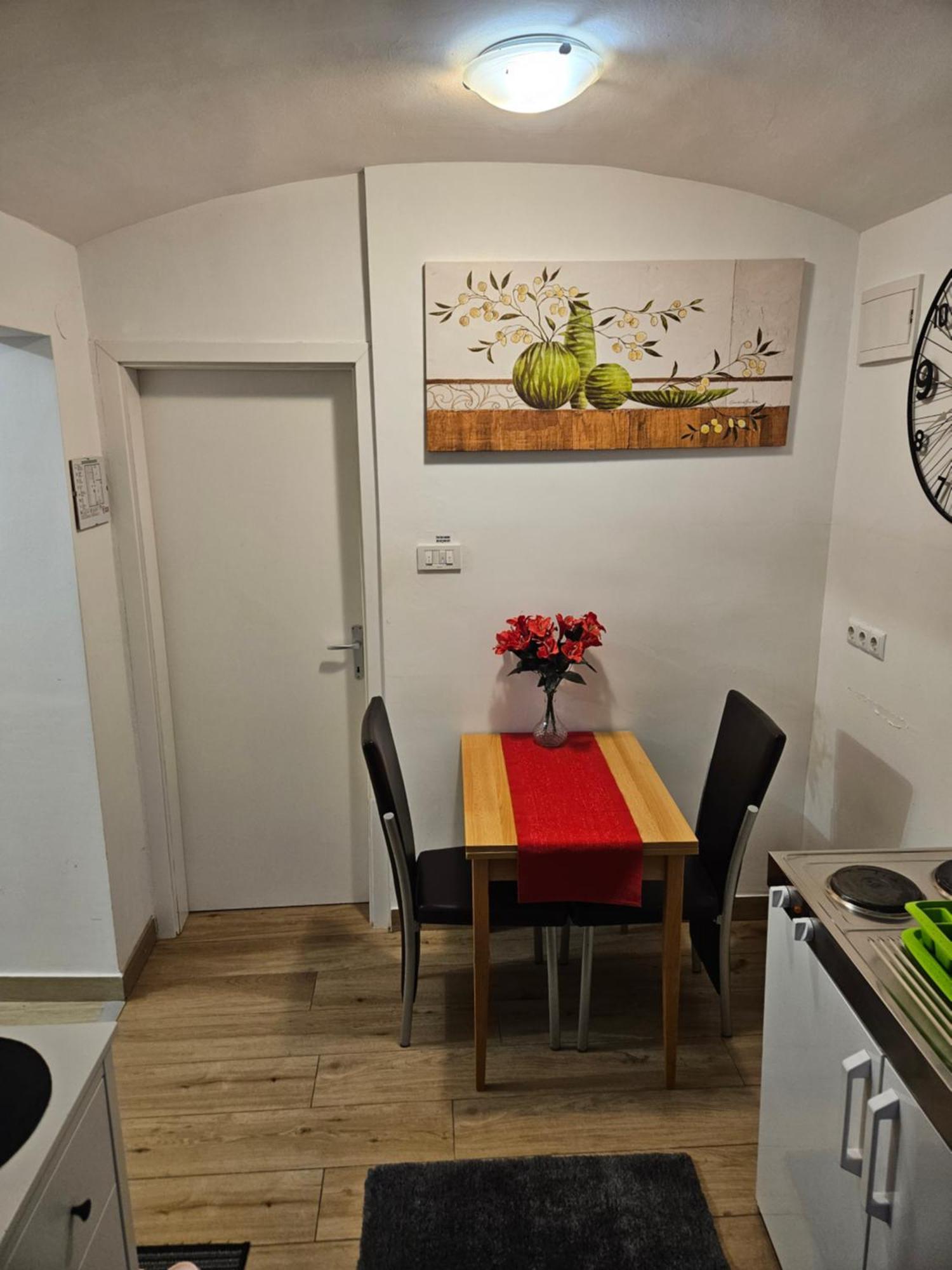 Apartment Maja - Strict Center Of Zagreb Exteriör bild